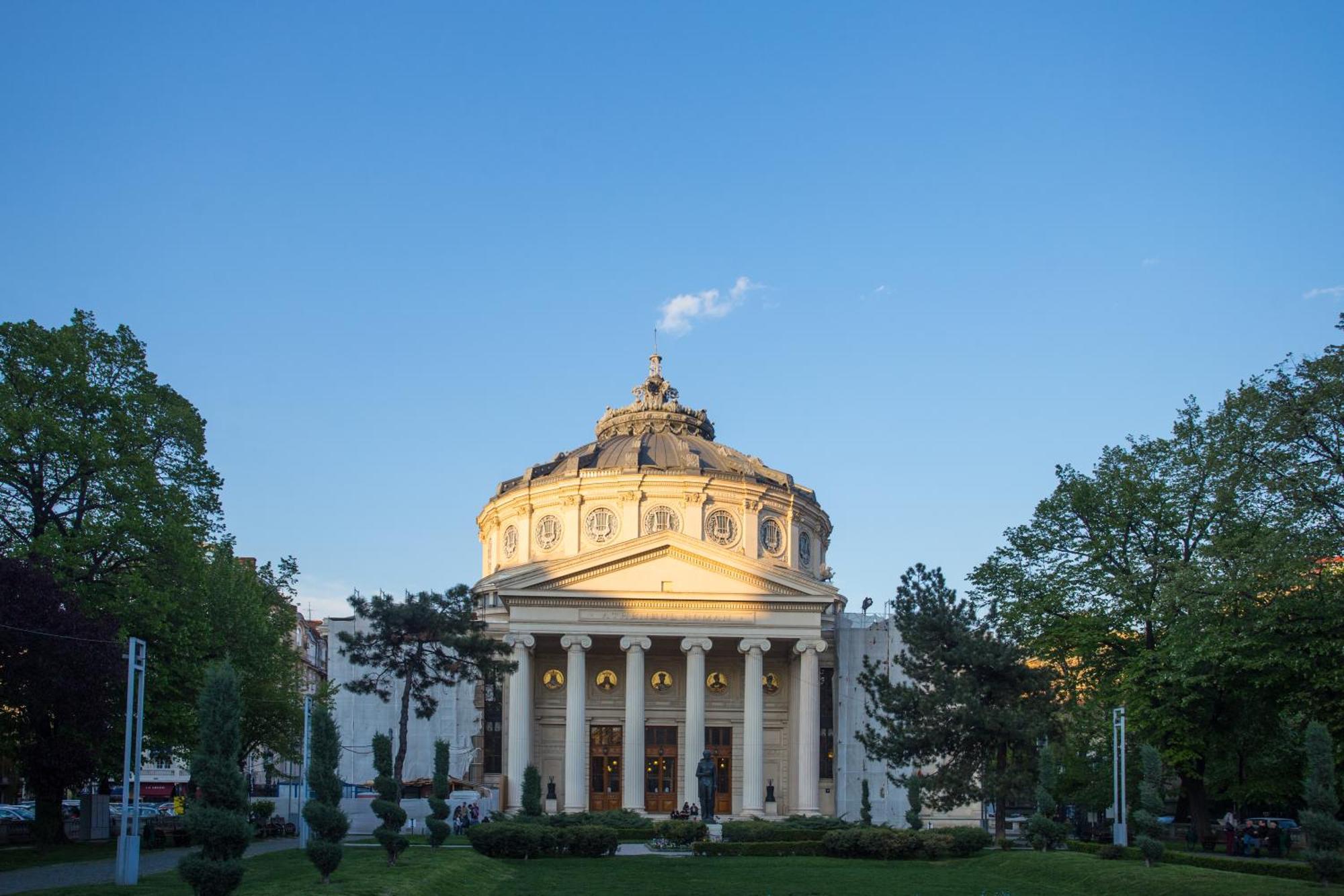 Royal Atheneum 2 By Citylife Suites Bucharest Exterior photo